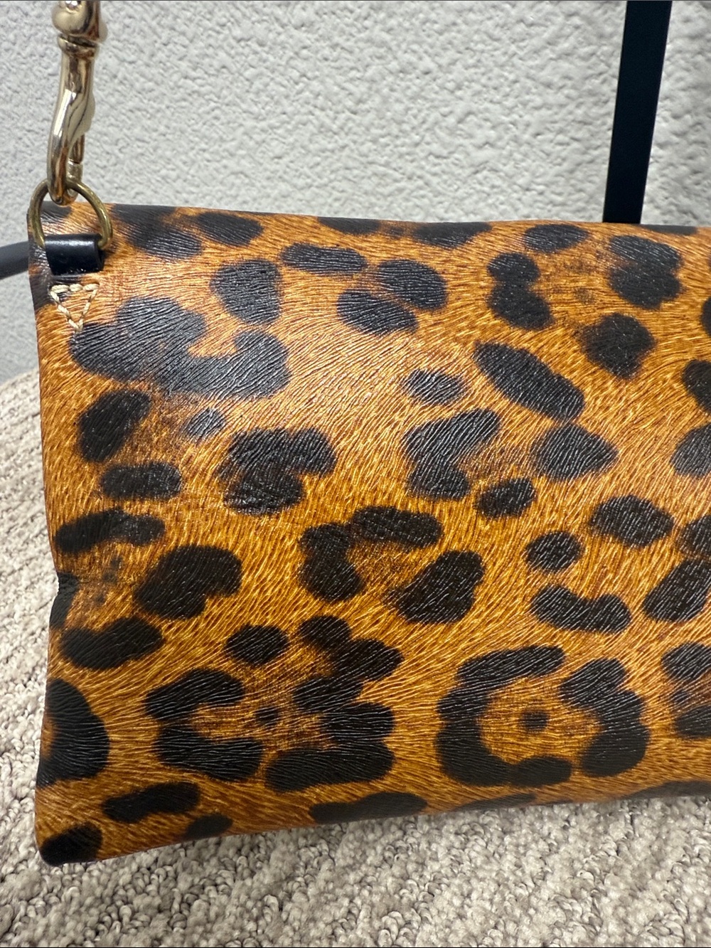 Dooney & Bourke Leopard Print Fold-Over Shoulder Bag/Clutch - Black Strap - Picture 6 of 9
